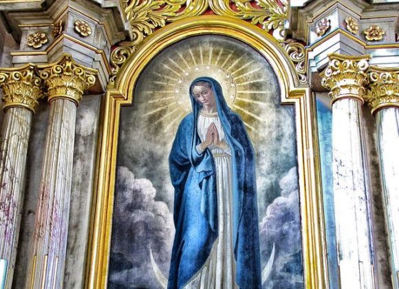 Pourquoi la Vierge Marie est-elle si importante ? Pourquoi la Vierge Marie est-elle si importante ?