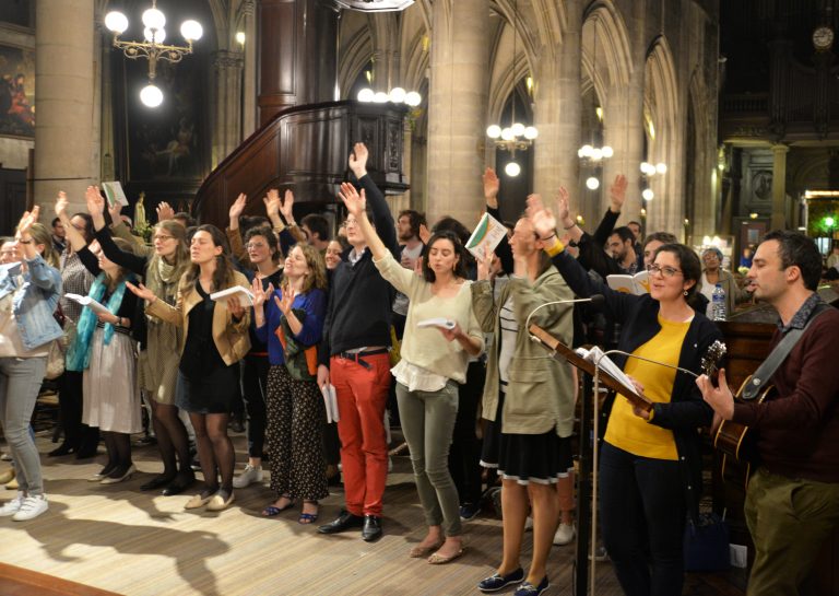 GROUPE DE PRIÈRE ET DE LOUANGE POUR TOUS (N