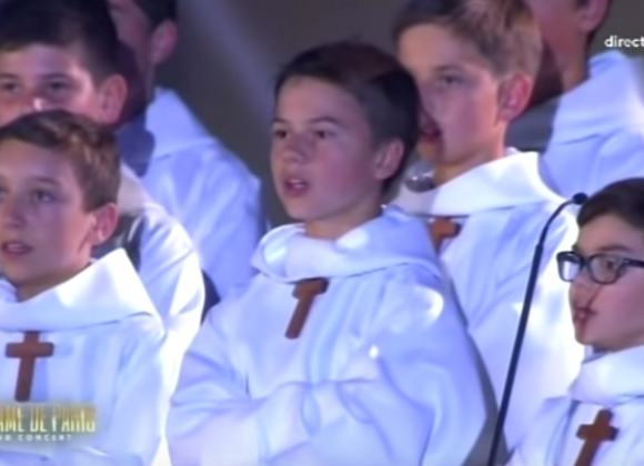 Petits Chanteurs à la Croix de Bois, concert pour Notre-Dame de Paris Petits Chanteurs à la Croix de Bois, concert pour Notre-Dame de Paris